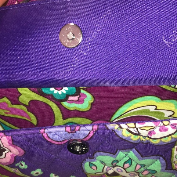 Purple paisley Vera Bradley cross body/clutch - Picture 6 of 6